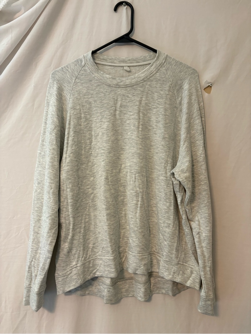 Lou & Grey Heather Light Gray Cozy Crewneck Pullover